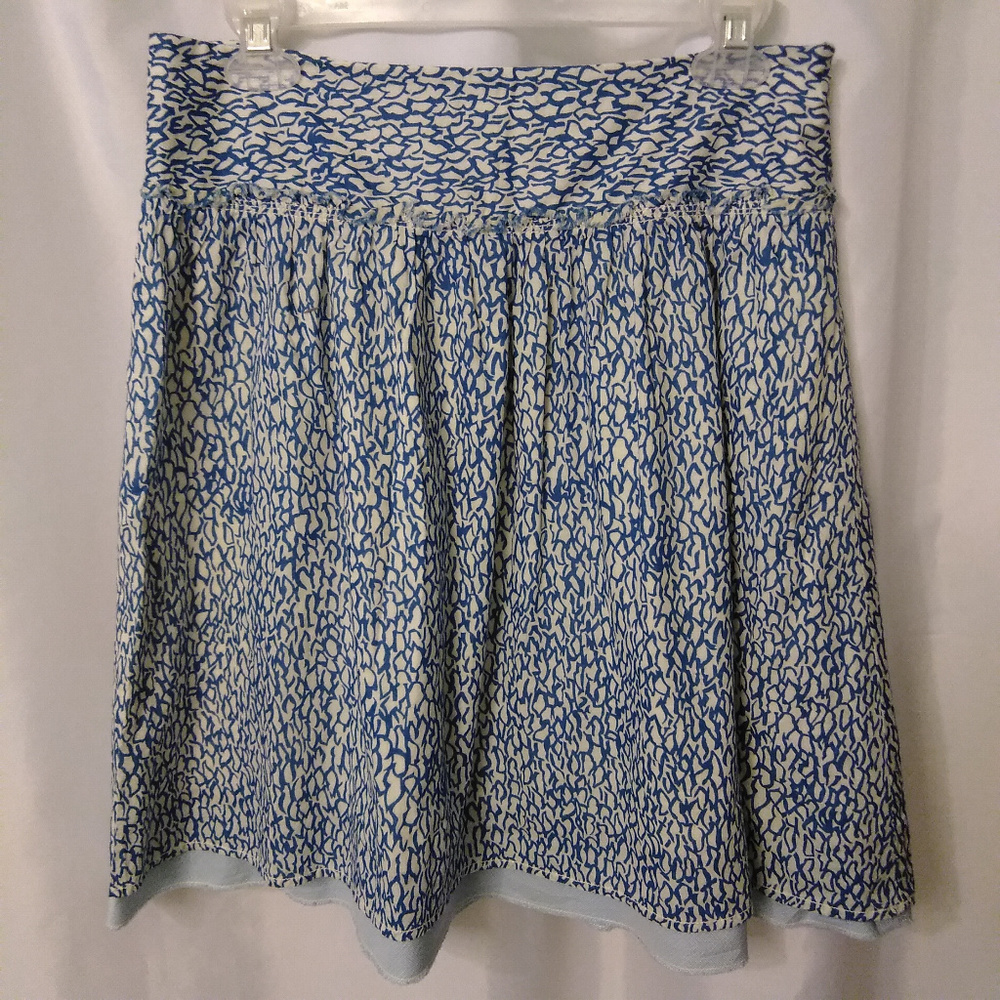 American Eagle Outfitters size 4 blue/white skirt